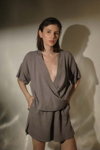 BLUSA PJ GRIS PIEDRA