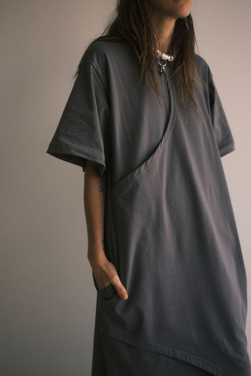 TEE DRESS CRUZADO GRIS