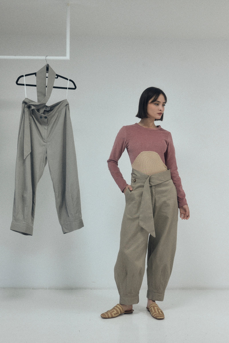 PANTALÓN  CINTURON ARENA