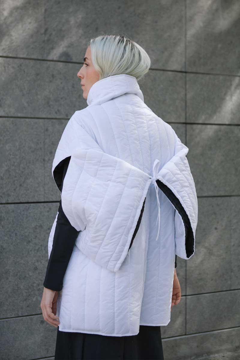 CHAMARRA CAPULLO PUFFY BLANCA