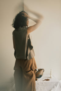 BLUSA PESTAÑAS - GRIS