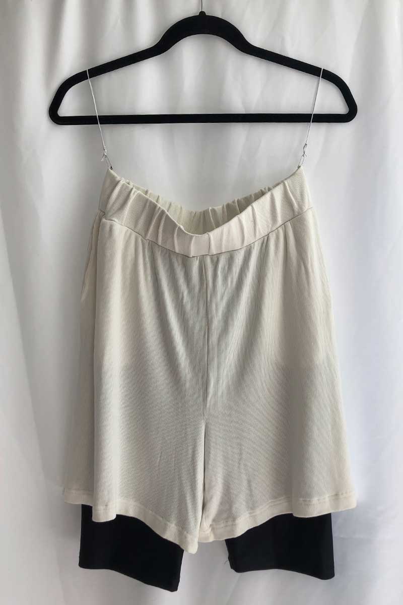 BERMUDAS / CICLISTAS HUESO
