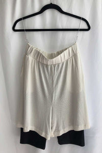 BERMUDAS / CICLISTAS HUESO