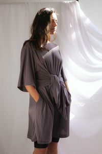 T-SHIRT POLIGONO GRIS