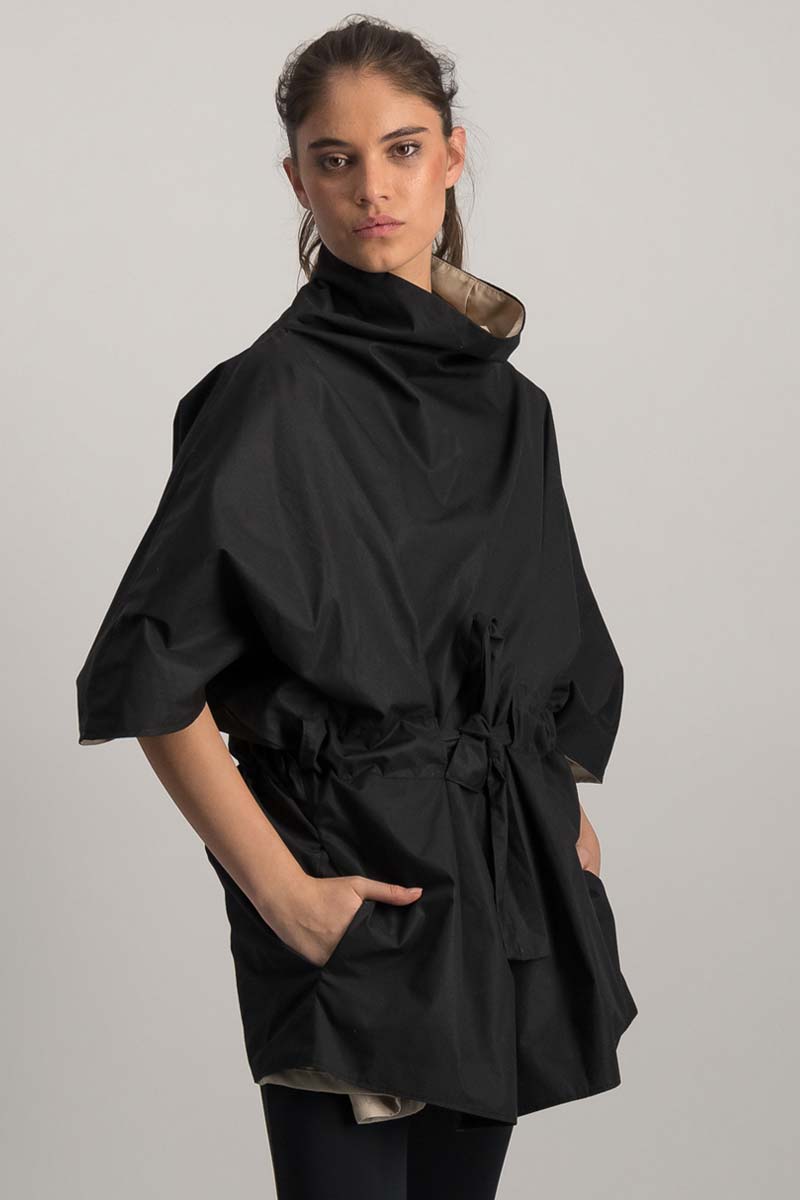Poncho asimétrico negro