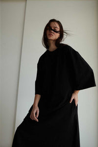 VESTIDO CON CAPA