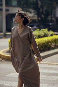 VESTIDO SÉPALO - KHAKI DORADO